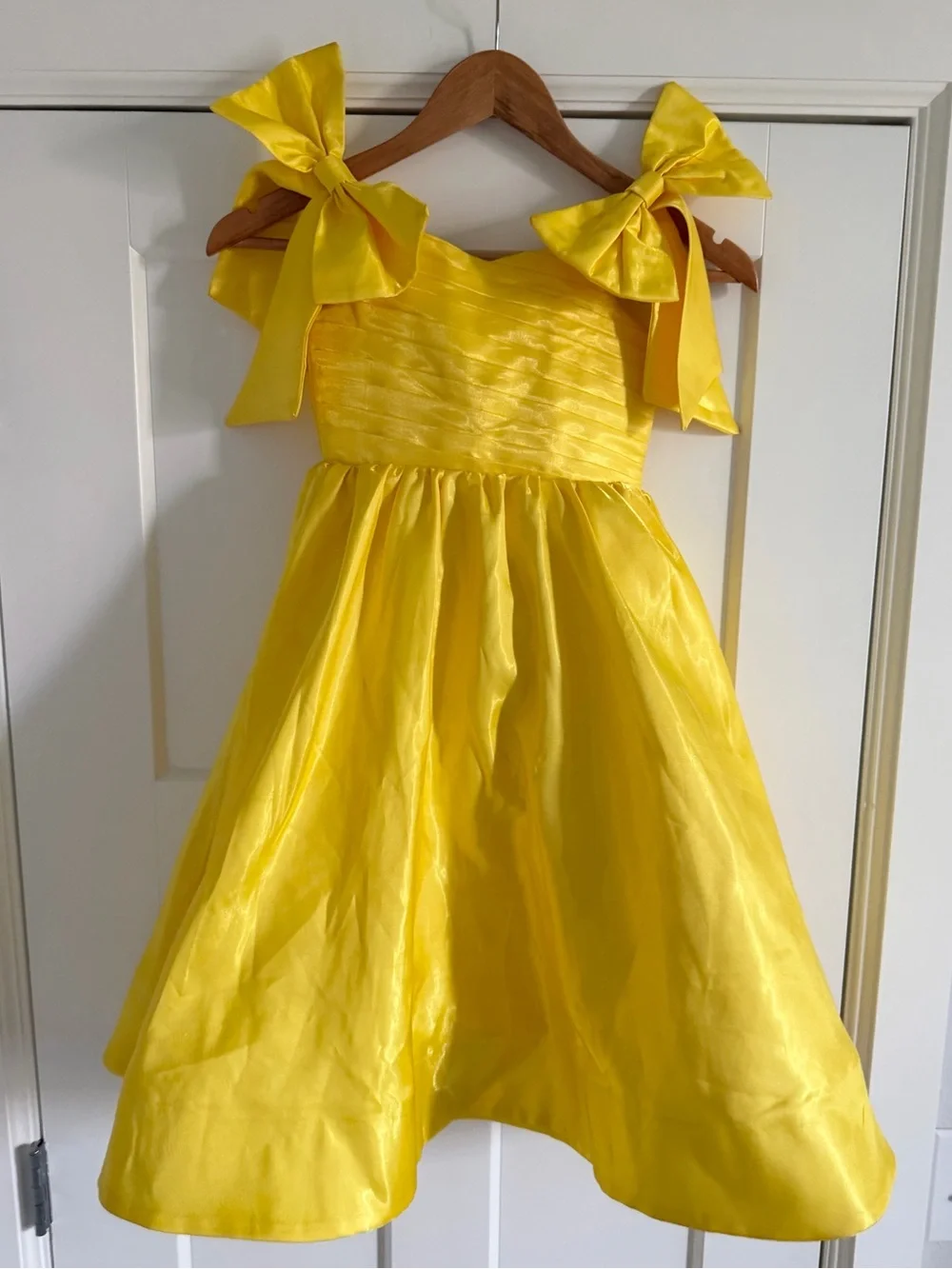 Yellow Bow-Shoulder Girls' Party Dress